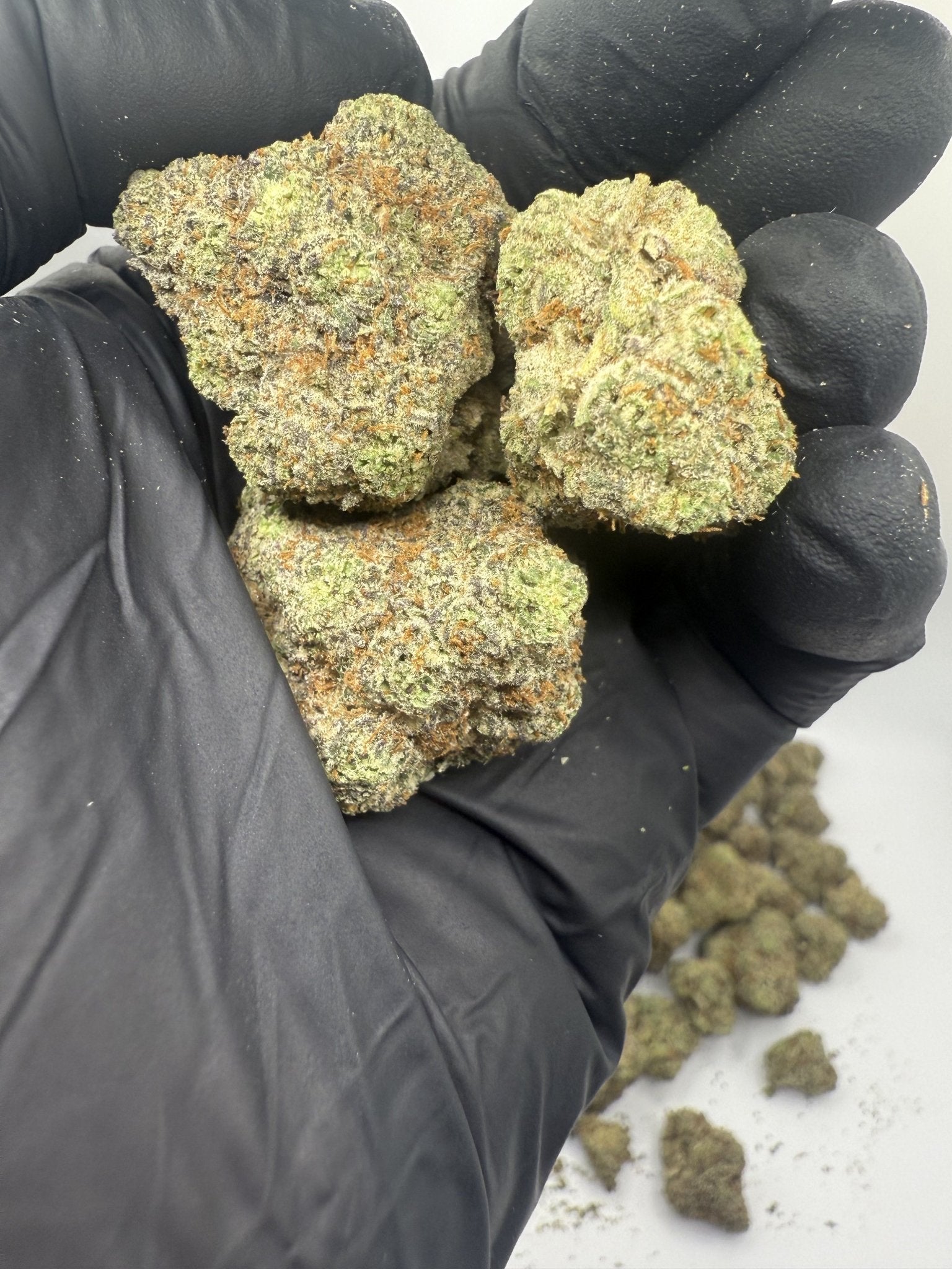 Blow Pop – Indica - Dominant Hybrid (Top Shelf) - BudZoom