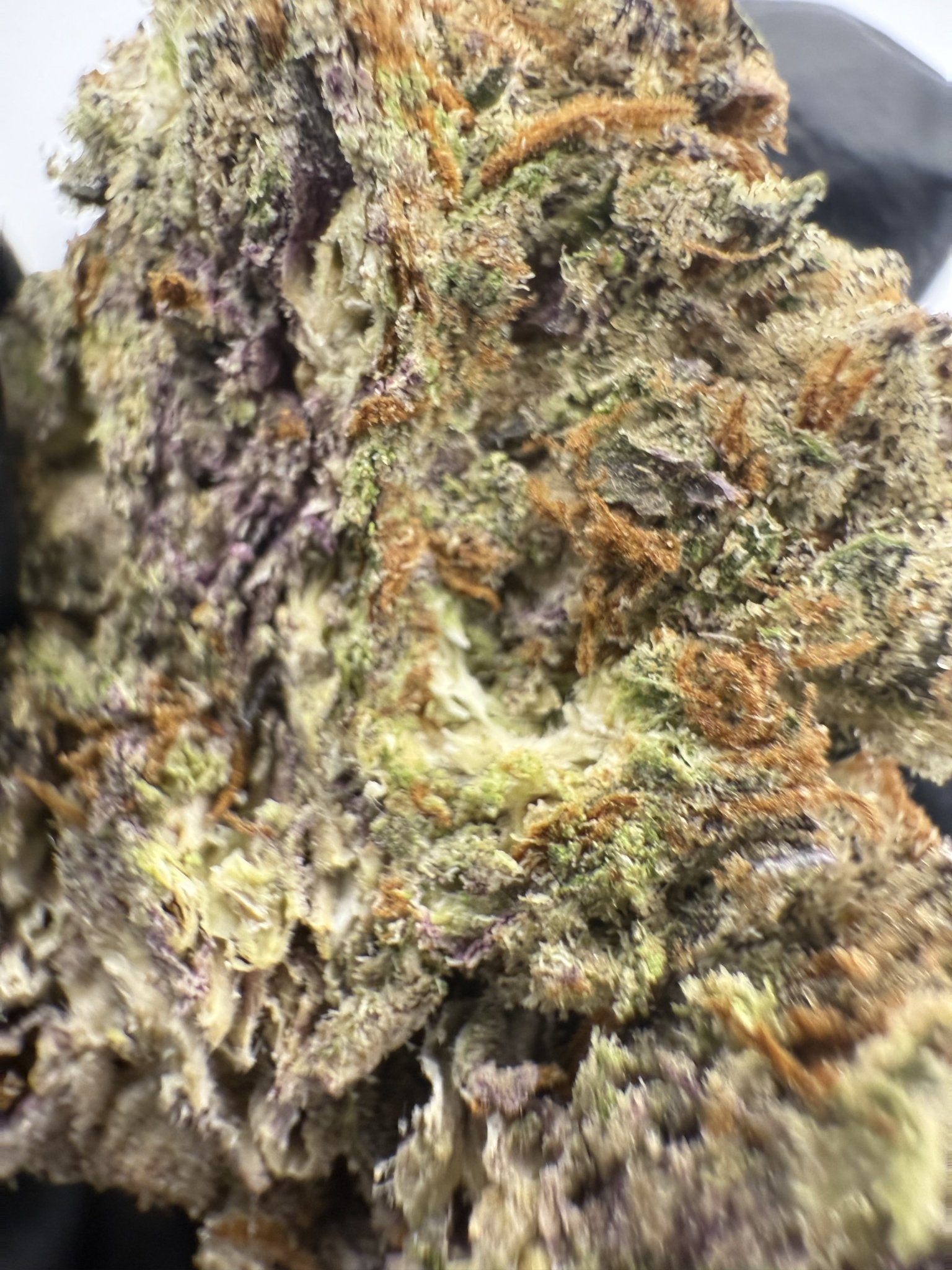 Lava Truffles – Indica - Dominant Hybrid (Top Shelf) - BudZoom